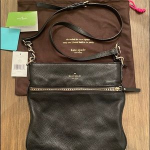 Crossbody shoulder handbag